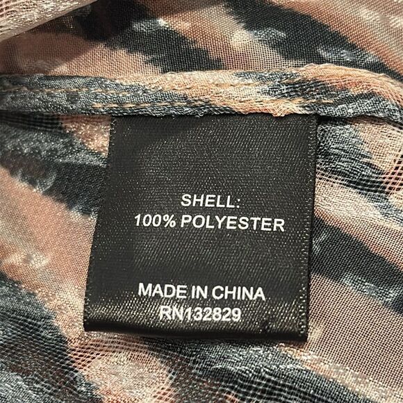 NWT Dundas X Revolve Lana Blouse in Natural Zebra Blouse XS Metallic - Picture 12 of 14